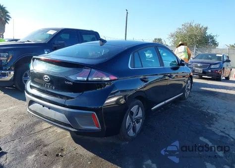2020 Hyundai Ioniq Hybrid Sel z USA, uszkodzony, nr VIN KMHC85LC9LU235675
